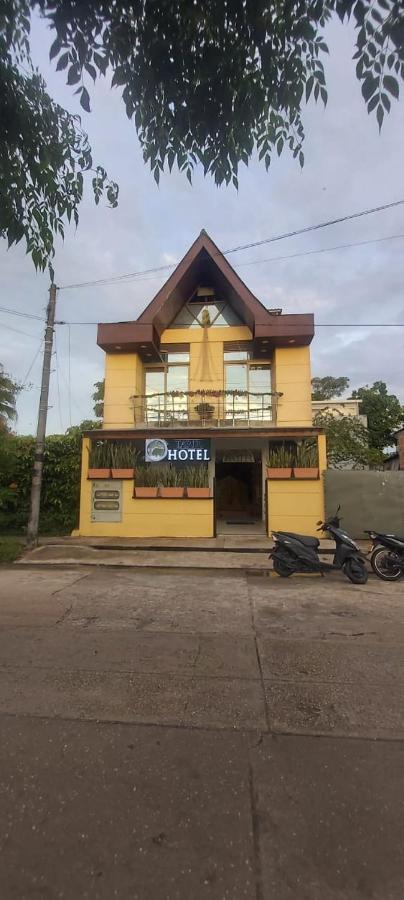 Tapir Hotel Leticia Zewnętrze zdjęcie